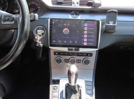 Volkswagen - Passat