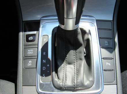 Volkswagen - Passat