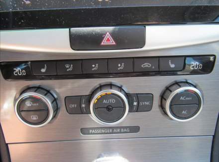 Volkswagen - Passat