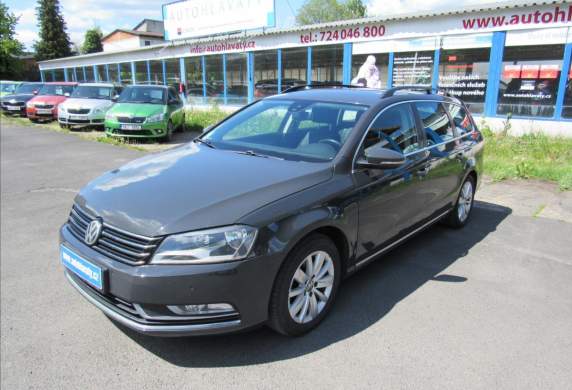 Volkswagen - Passat