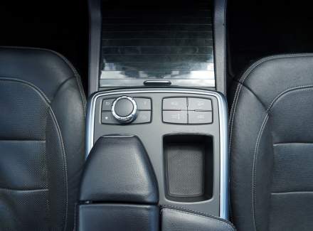Mercedes-Benz - GL