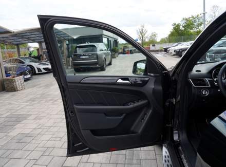 Mercedes-Benz - GL