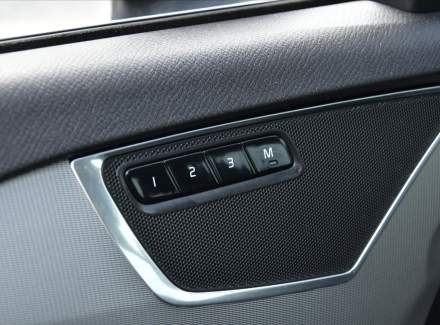 Volvo - XC90