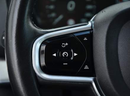 Volvo - XC90