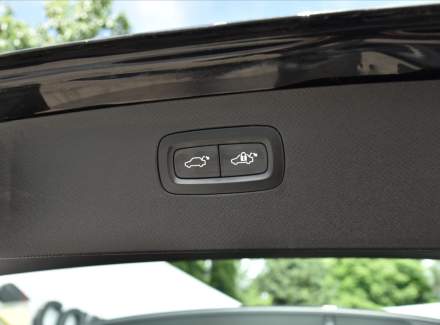 Volvo - XC90