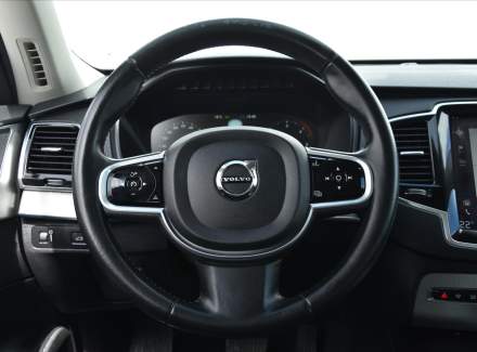 Volvo - XC90
