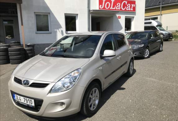 Hyundai - i20