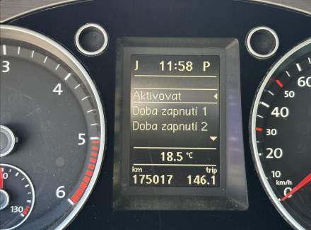 Volkswagen - Passat