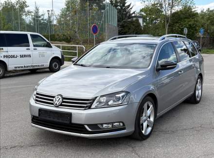 Volkswagen - Passat