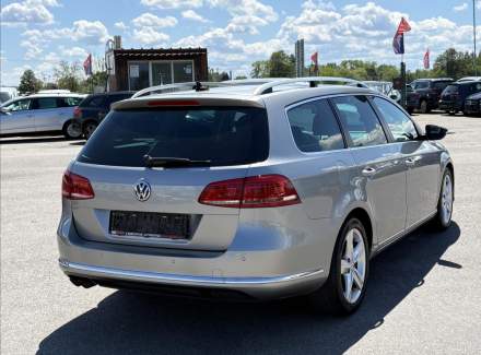Volkswagen - Passat