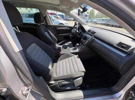 Volkswagen - Passat
