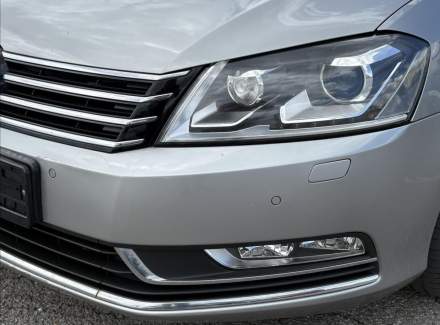 Volkswagen - Passat