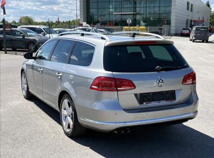 Volkswagen - Passat