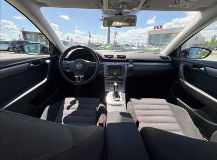 Volkswagen - Passat