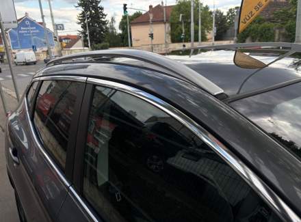 Nissan - Qashqai