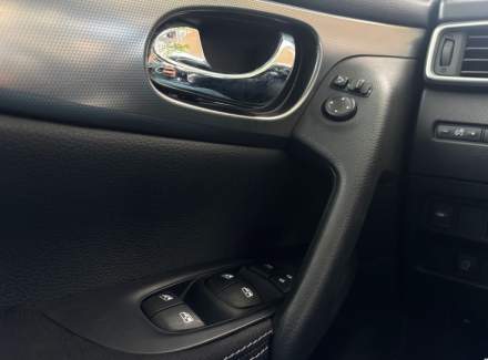 Nissan - Qashqai
