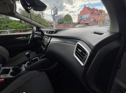 Nissan - Qashqai