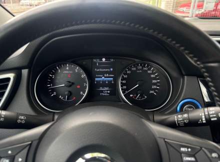 Nissan - Qashqai