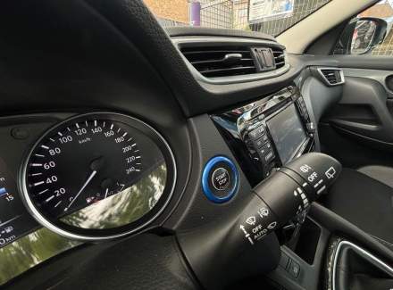 Nissan - Qashqai