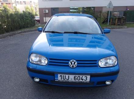 Volkswagen - Golf