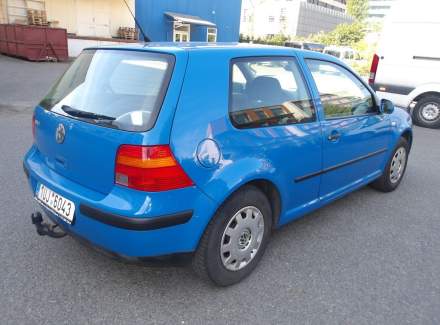 Volkswagen - Golf