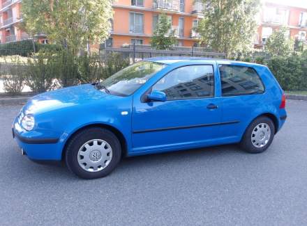 Volkswagen - Golf