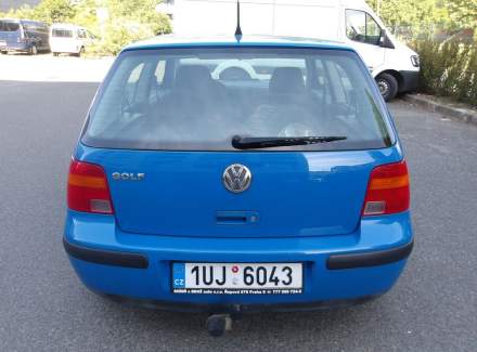 Volkswagen - Golf