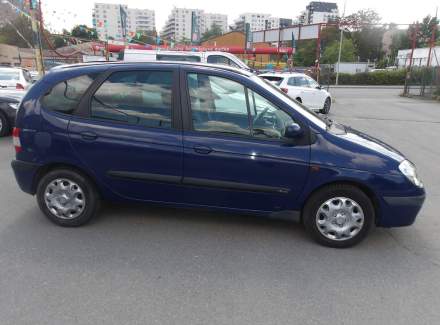 Renault - Scenic
