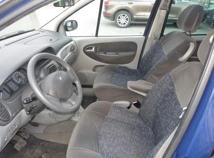 Renault - Scenic