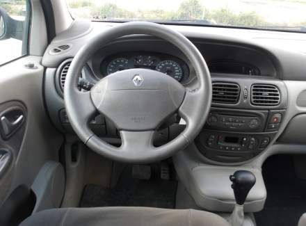Renault - Scenic