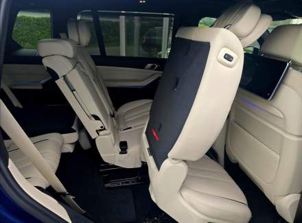 BMW - X7