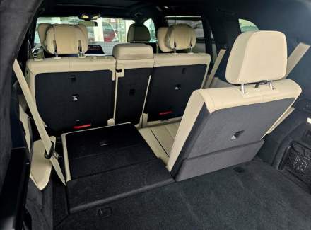 BMW - X7