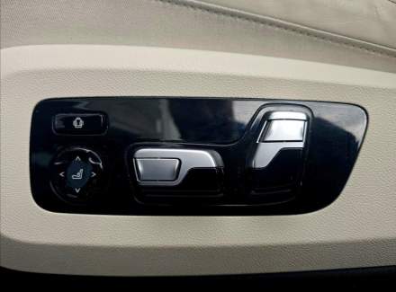 BMW - X7