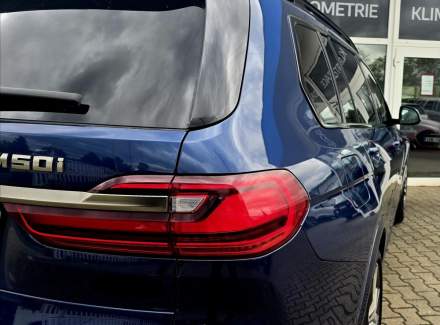 BMW - X7