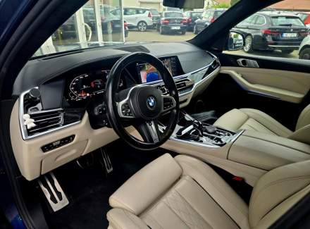 BMW - X7