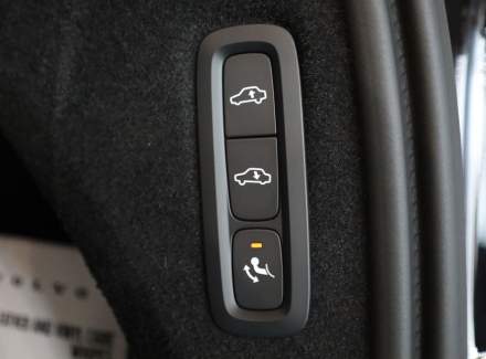 Volvo - XC90