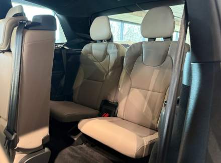 Volvo - XC90