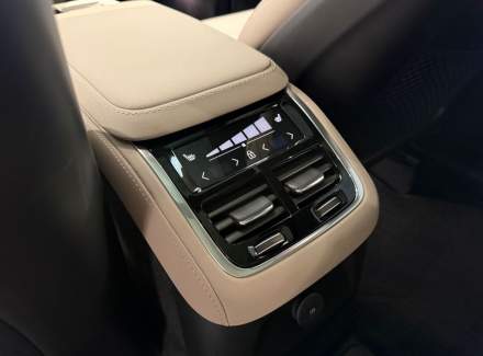 Volvo - XC90