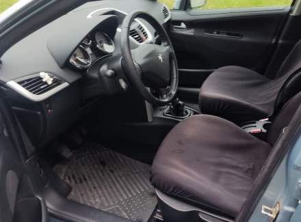 Peugeot - 207