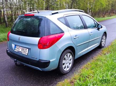 Peugeot - 207