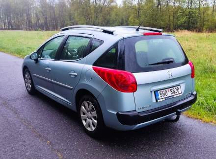 Peugeot - 207