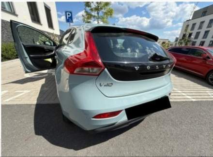 Volvo - V40