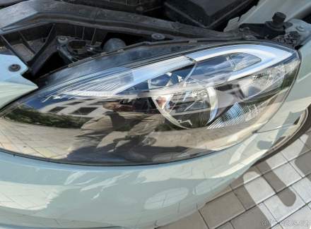 Volvo - V40