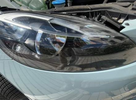 Volvo - V40