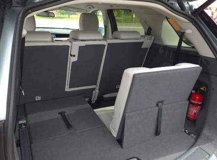 Land Rover - Discovery Sport