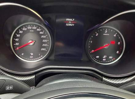 Mercedes-Benz - V-class