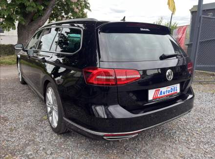 Volkswagen - Passat