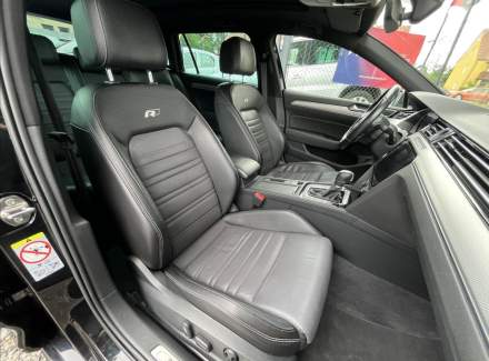 Volkswagen - Passat