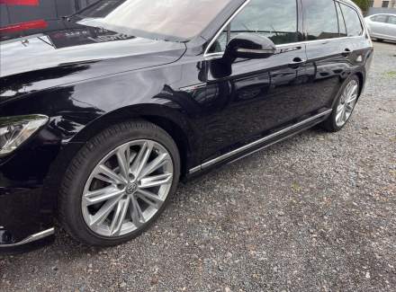 Volkswagen - Passat