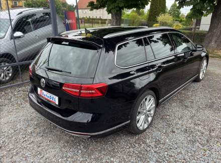 Volkswagen - Passat